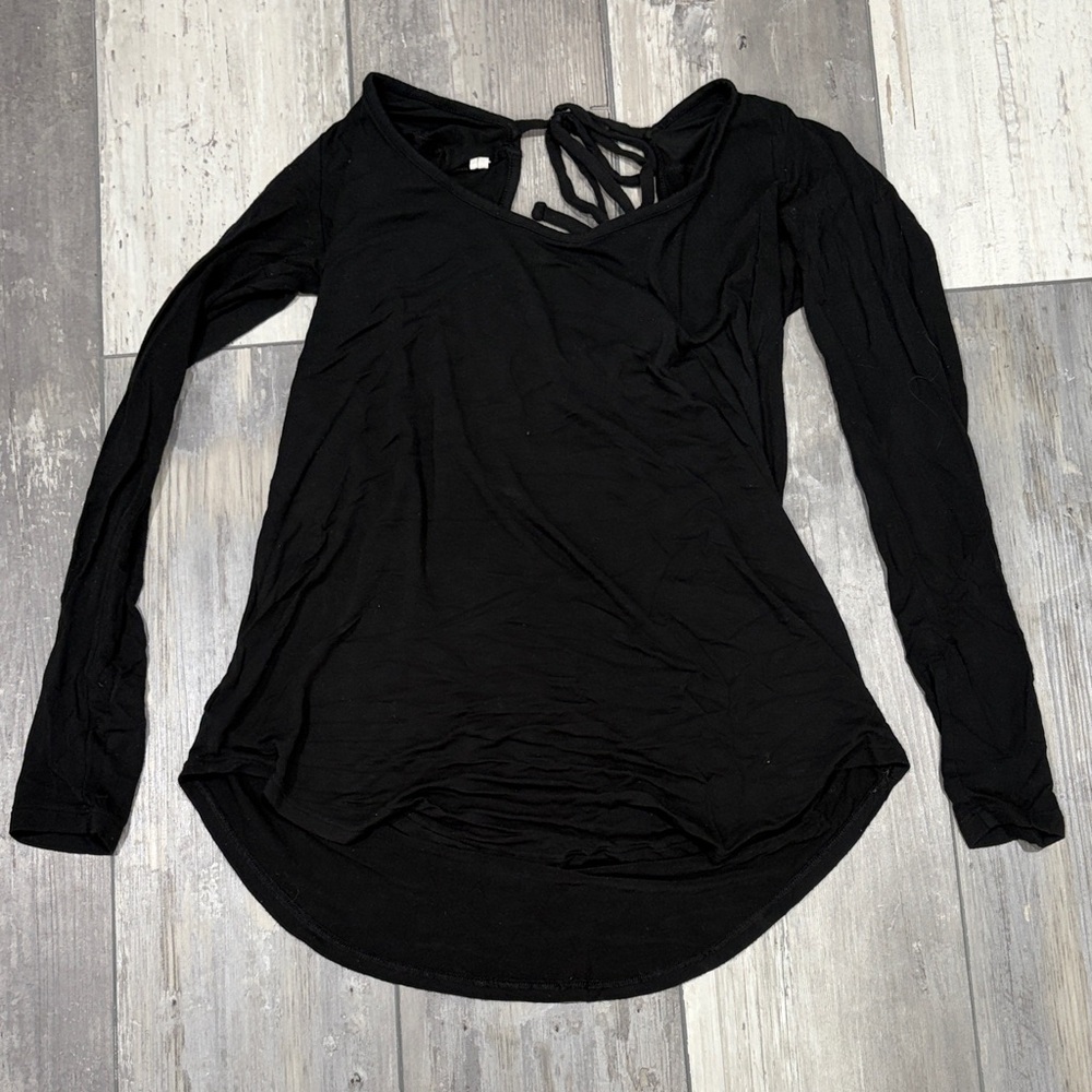 Flow open back Black Women's Top